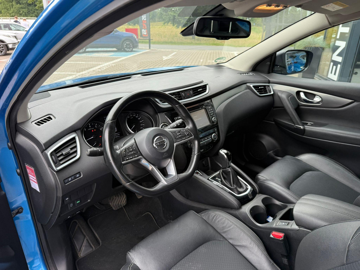 Nissan Nissan