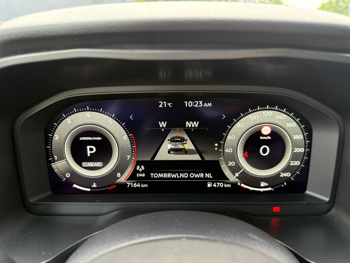 Nissan Nissan