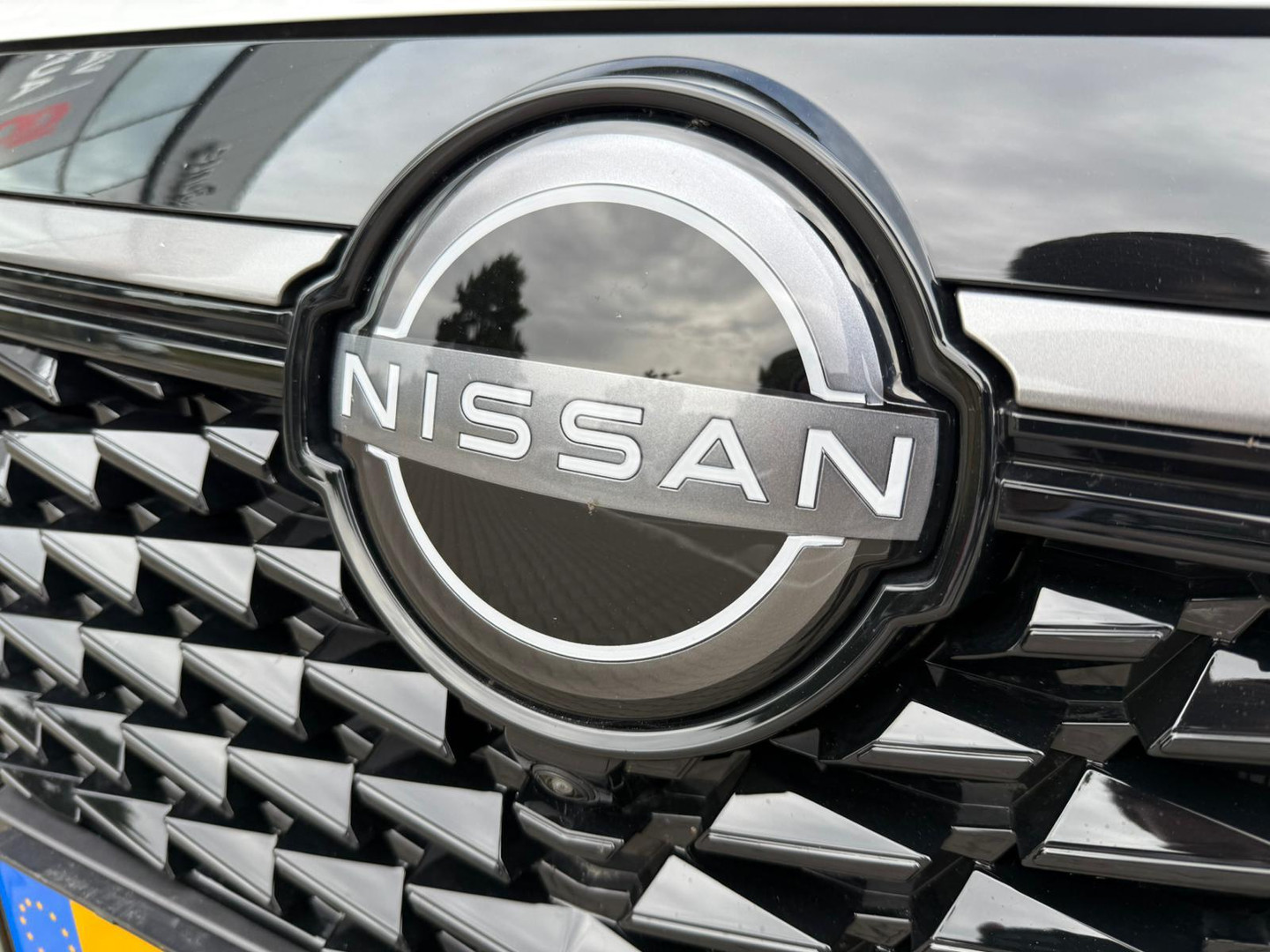 Nissan Nissan