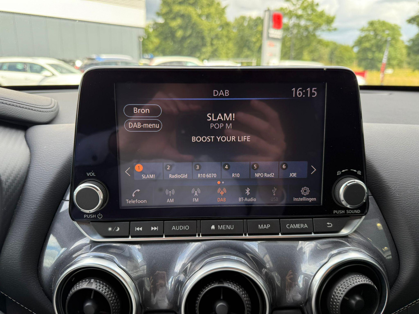 Nissan Nissan