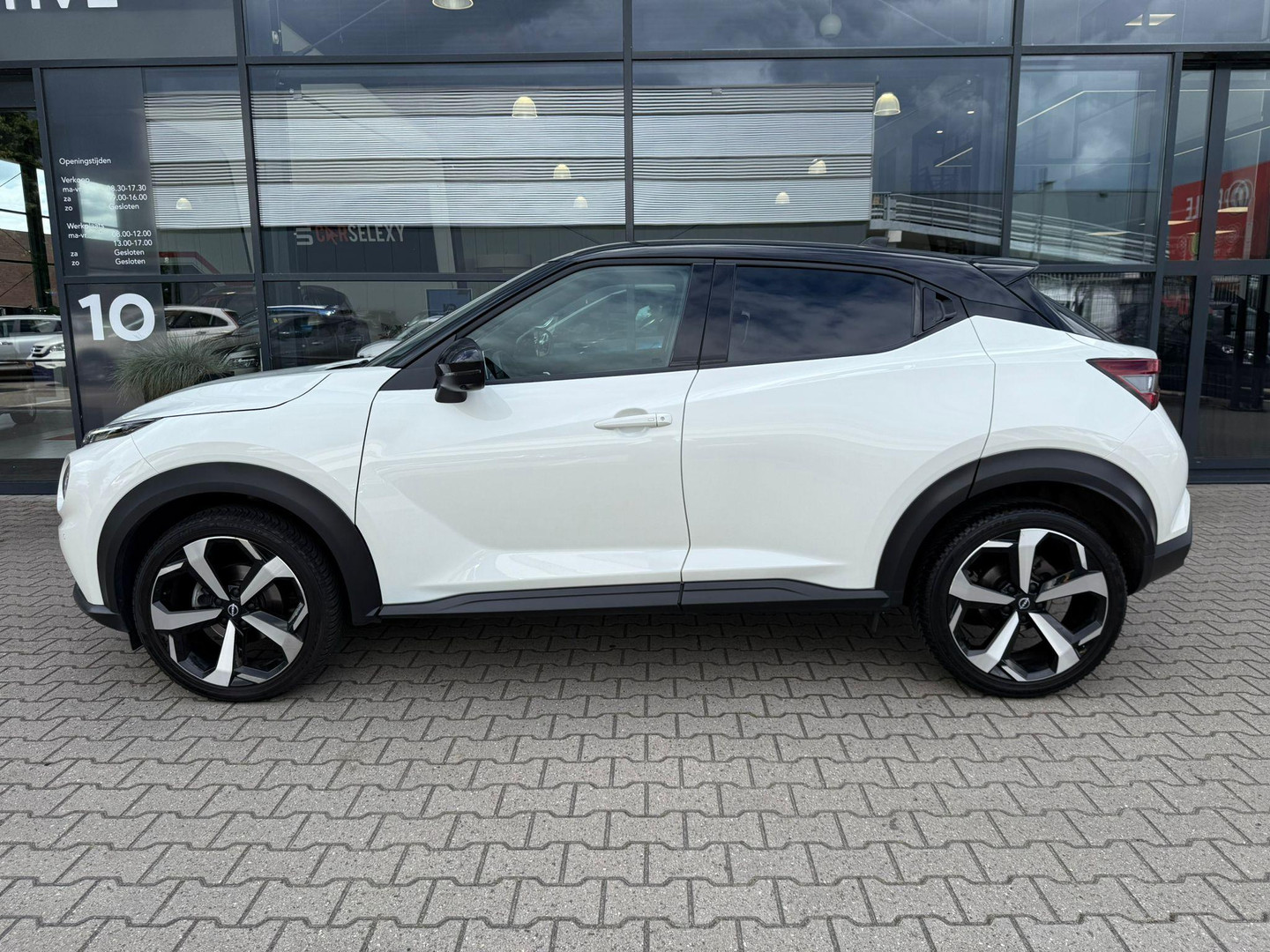 Nissan Nissan