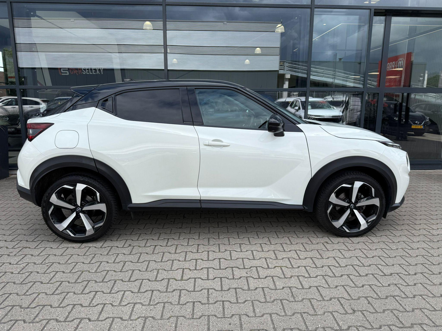 Nissan Nissan