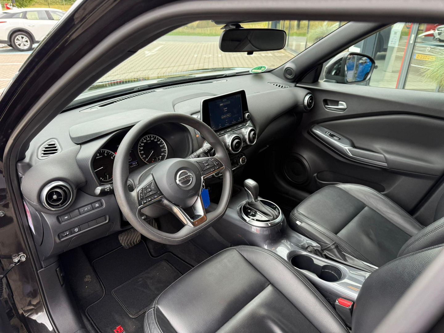 Nissan Nissan
