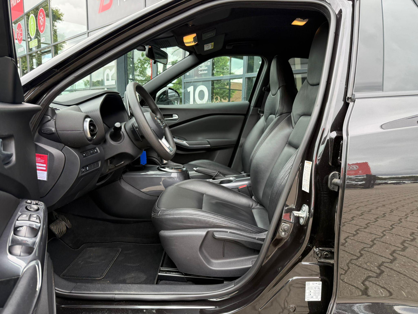 Nissan Nissan
