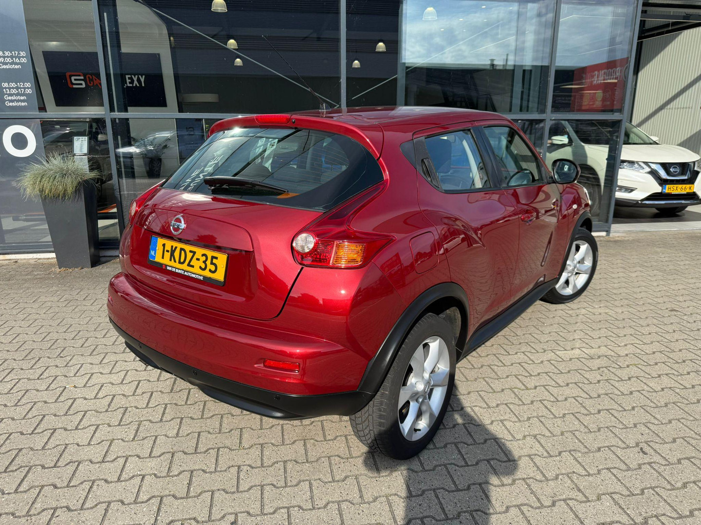 Nissan Nissan