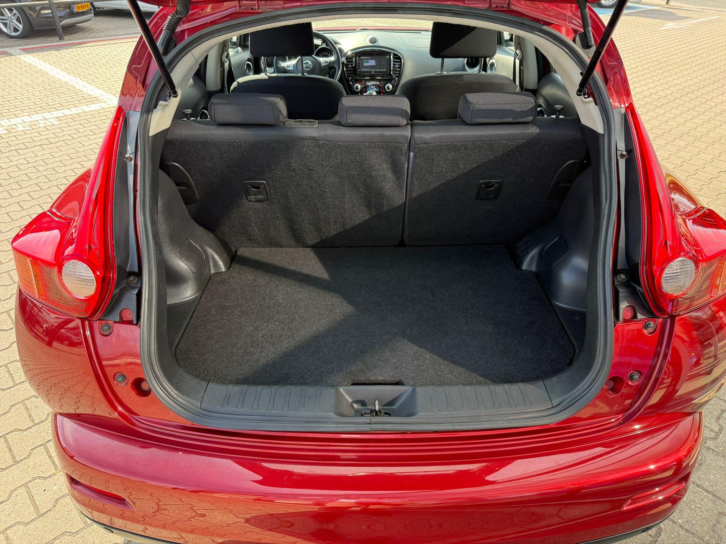 Nissan Nissan