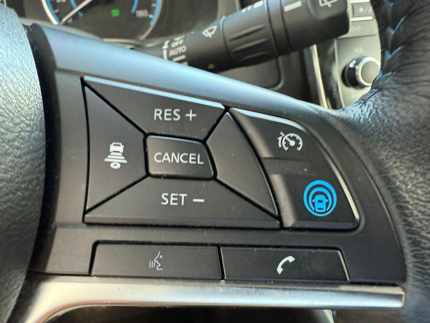 Nissan Nissan