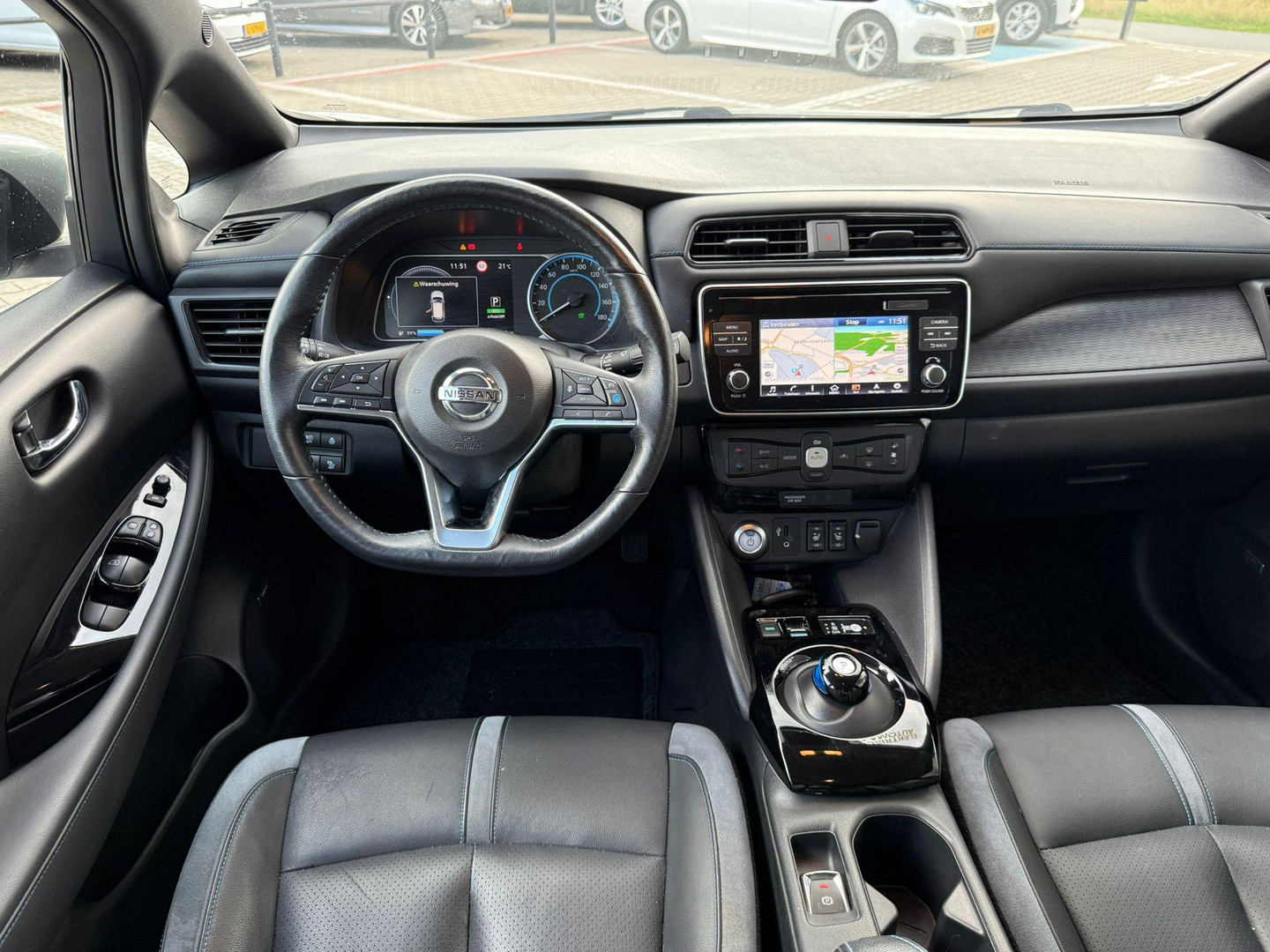 Nissan Nissan