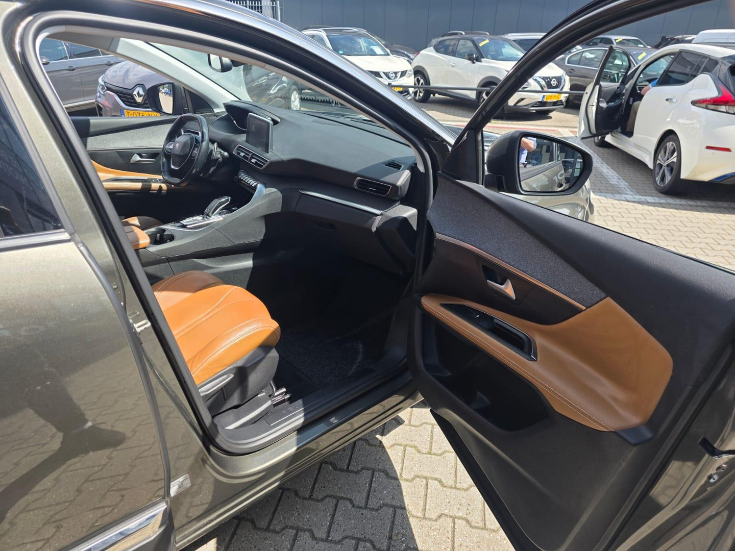 Peugeot Peugeot