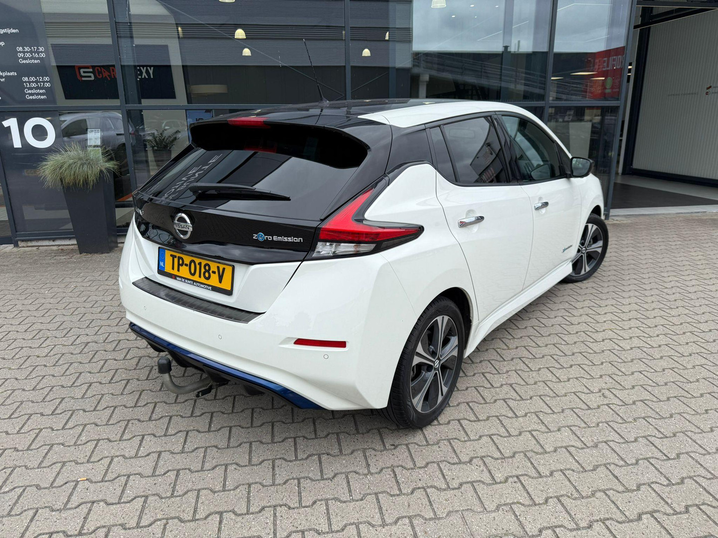 Nissan Nissan