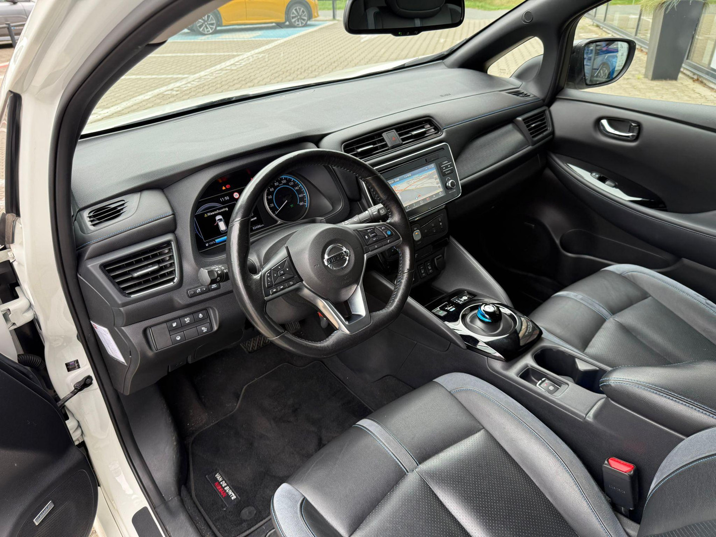 Nissan Nissan