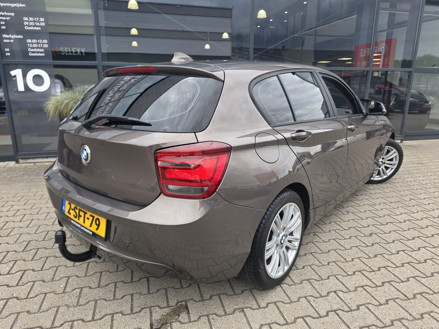 BMW BMW