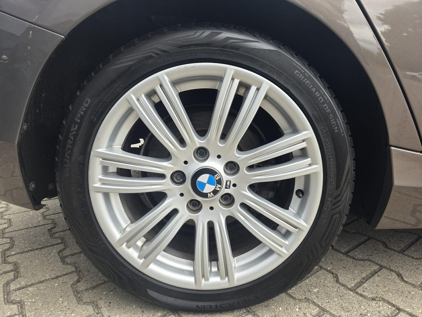BMW BMW