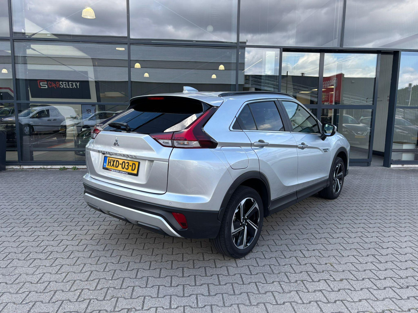 Mitsubishi Mitsubishi