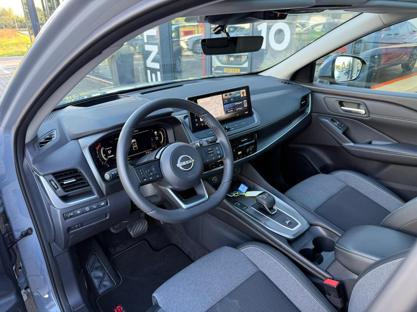 Nissan Nissan