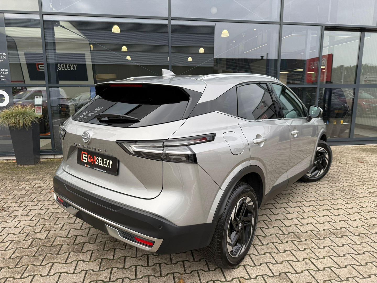 Nissan Nissan