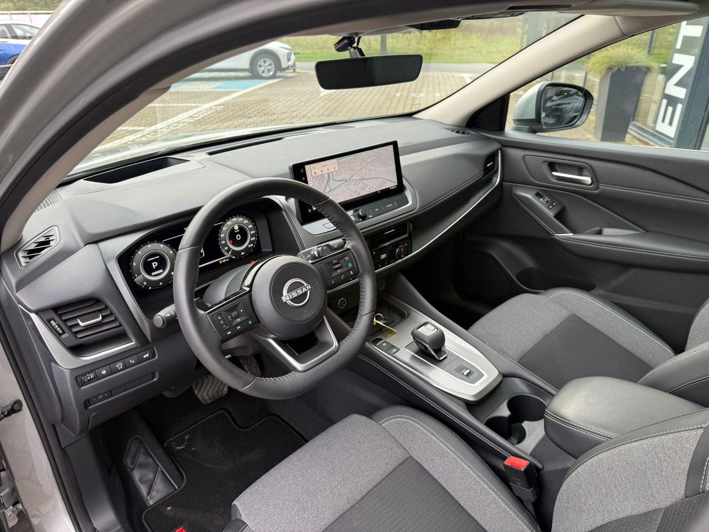 Nissan Nissan