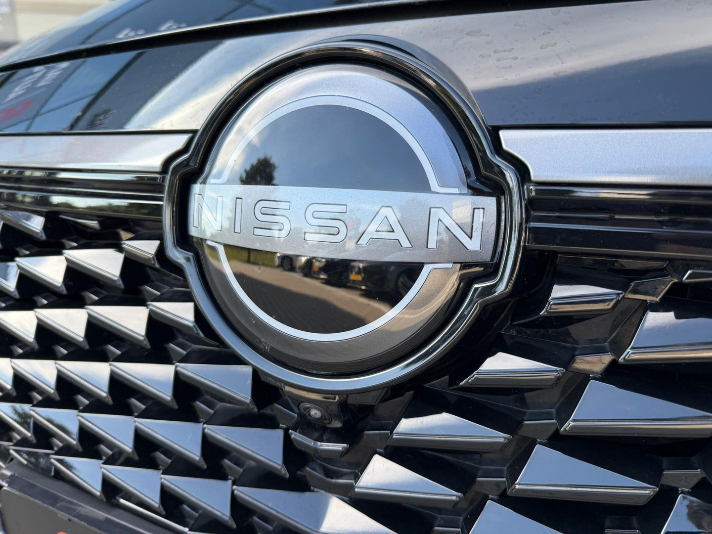 Nissan Nissan