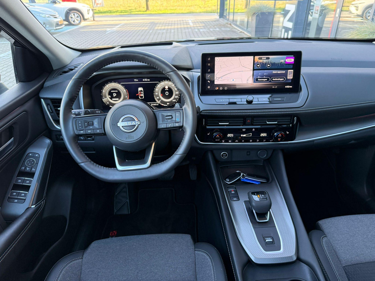 Nissan Nissan