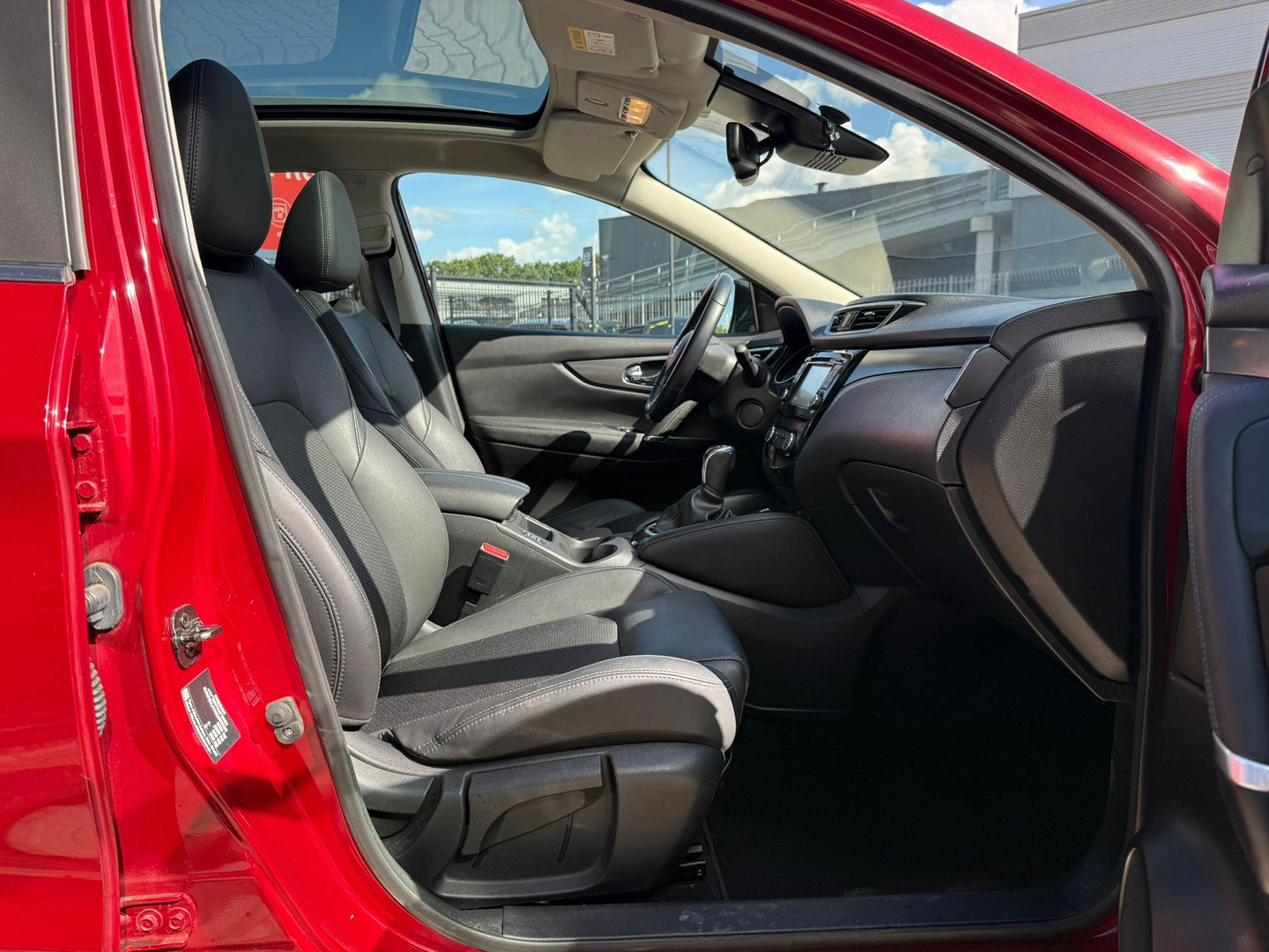 Nissan Nissan