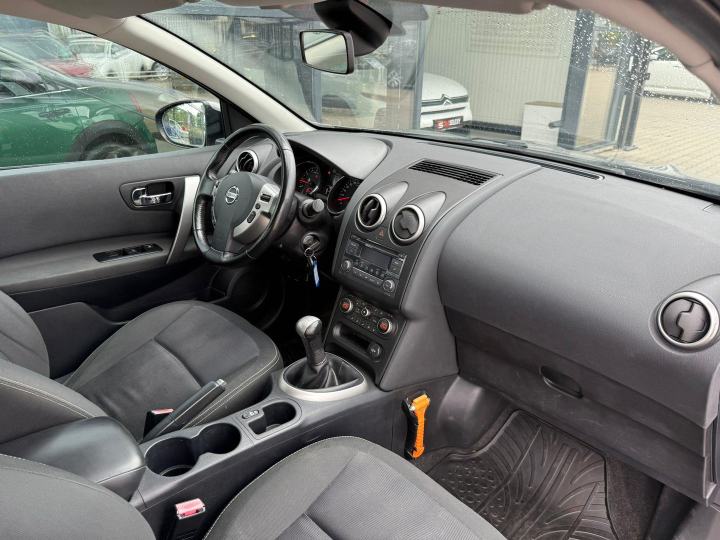 Nissan Nissan