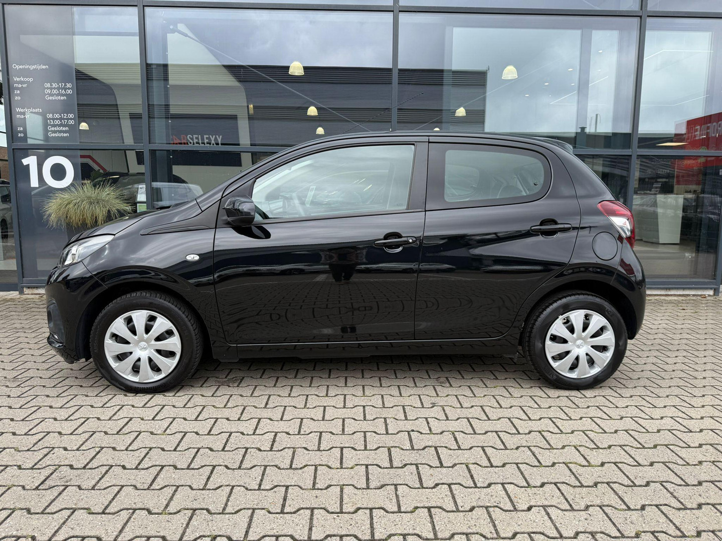 Peugeot Peugeot