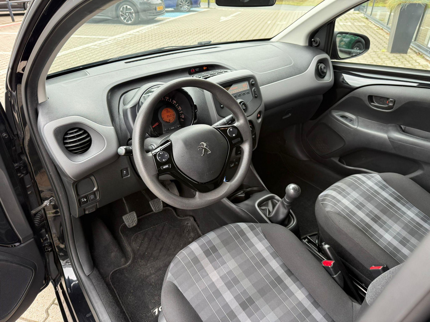 Peugeot Peugeot