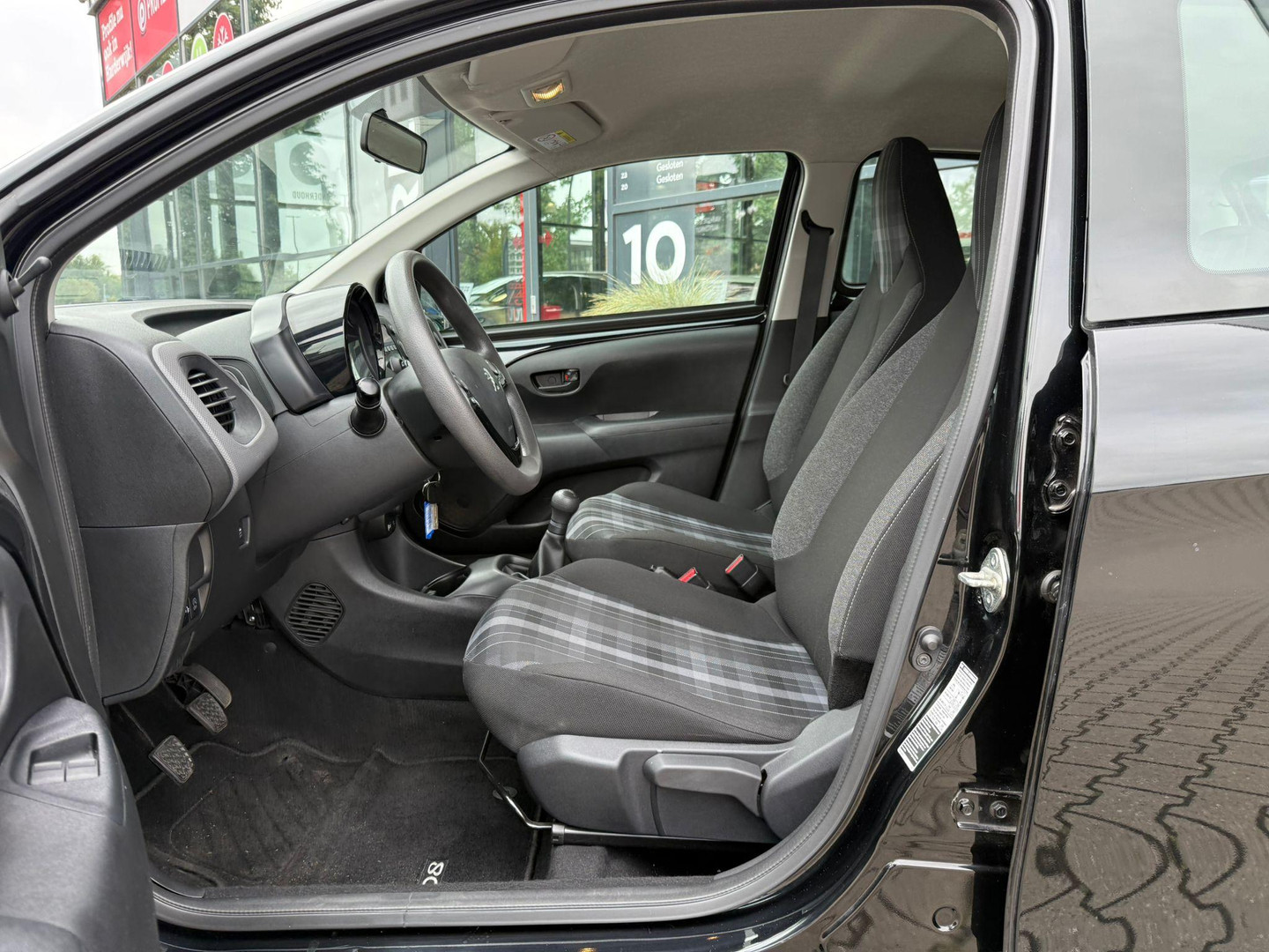 Peugeot Peugeot