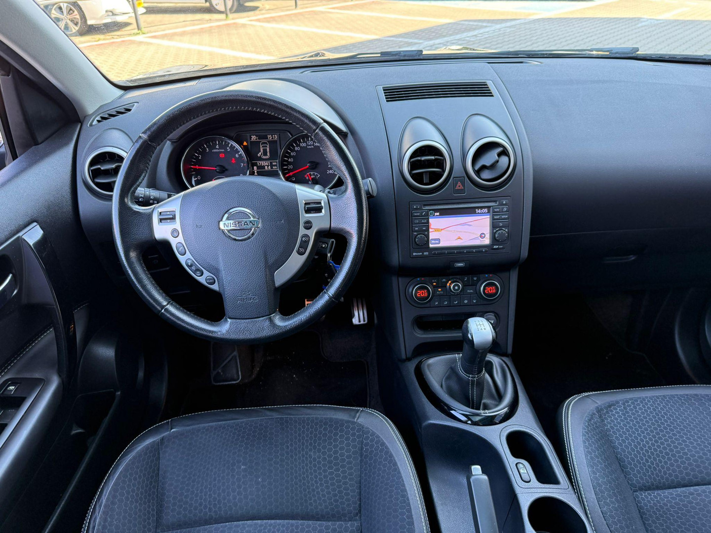 Nissan Nissan
