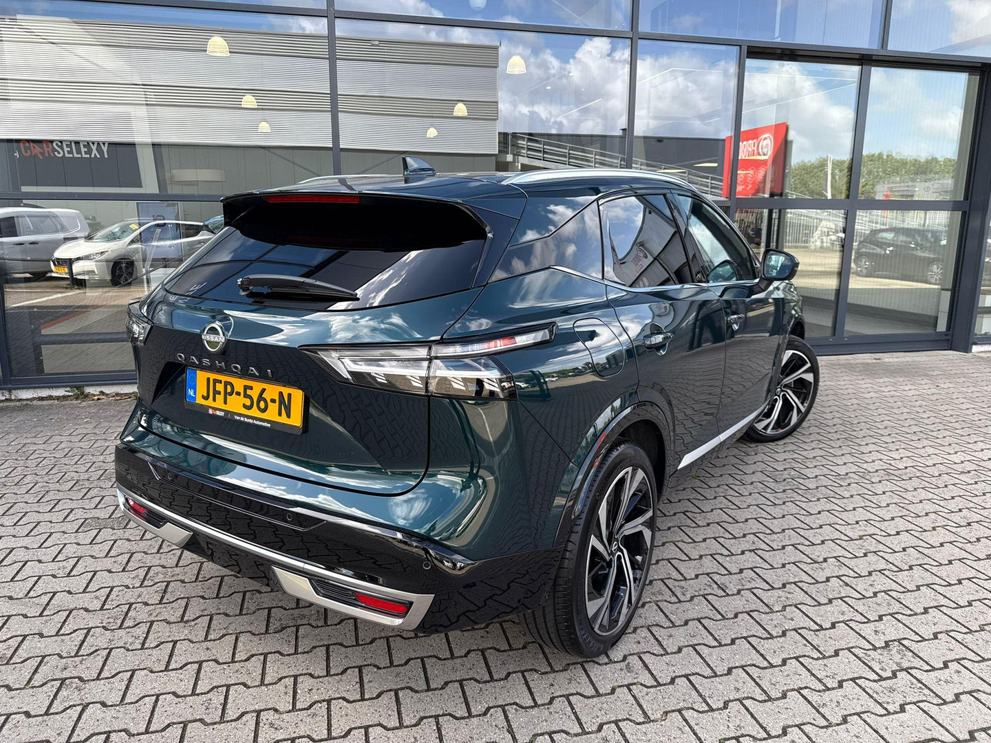 Nissan Nissan