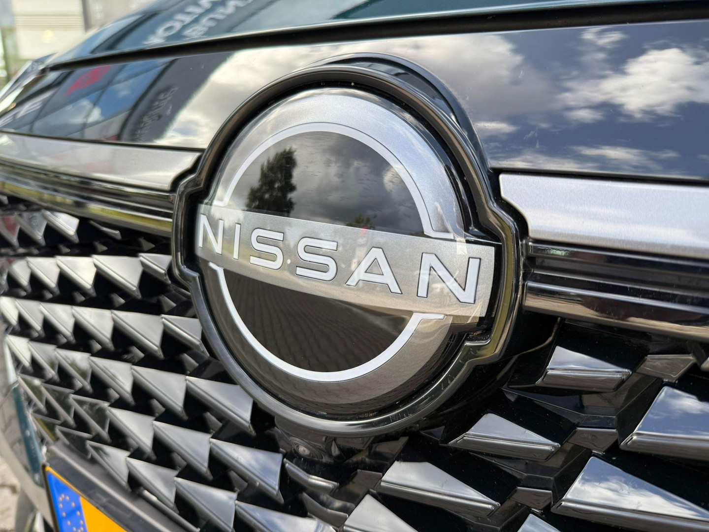 Nissan Nissan