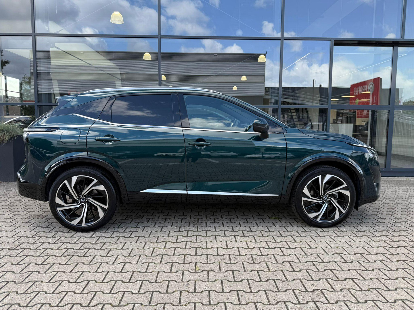 Nissan Nissan
