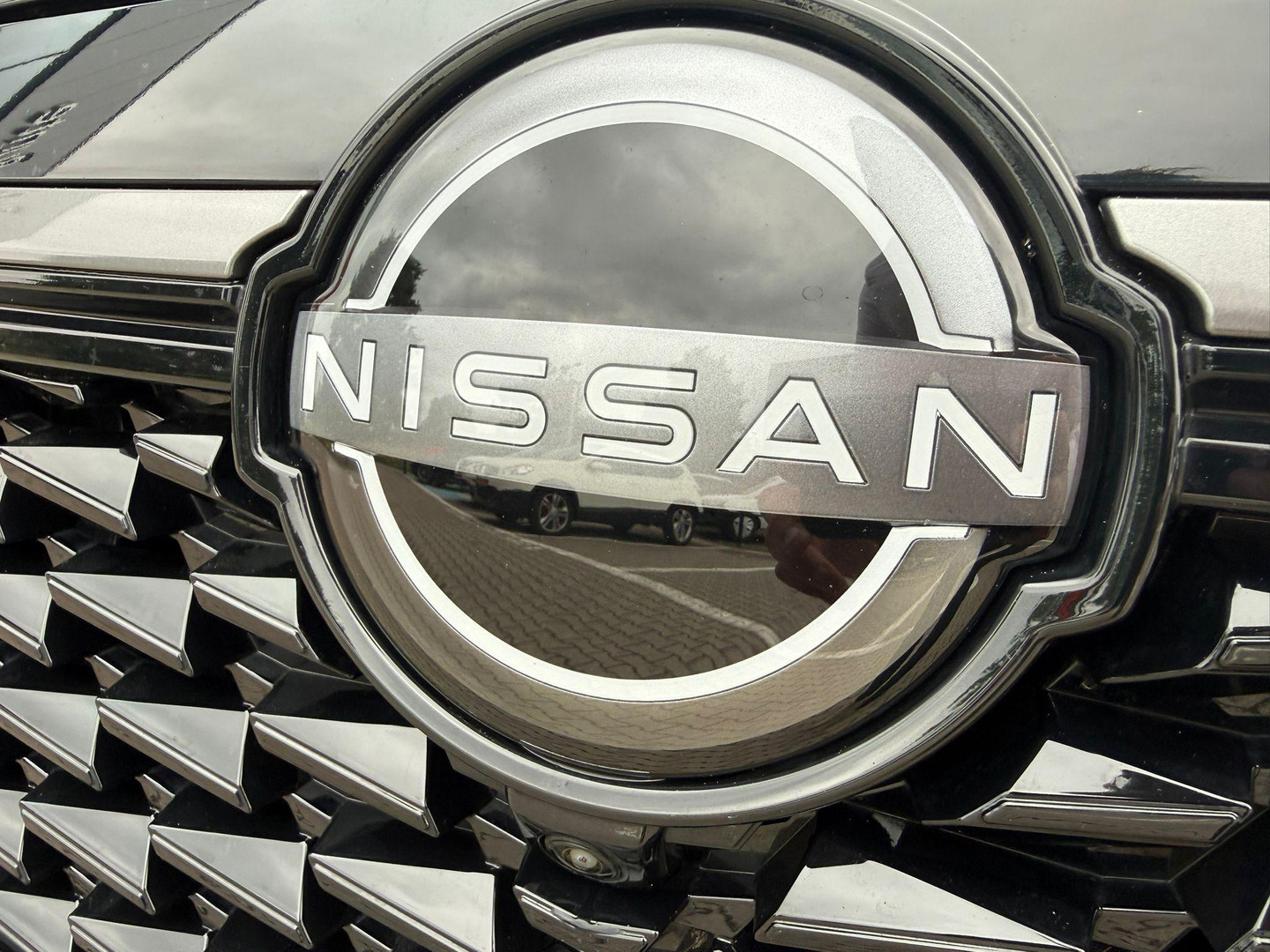 Nissan Nissan