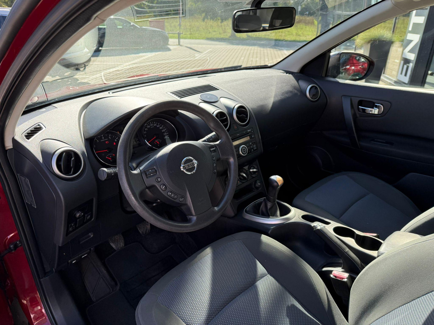 Nissan Nissan