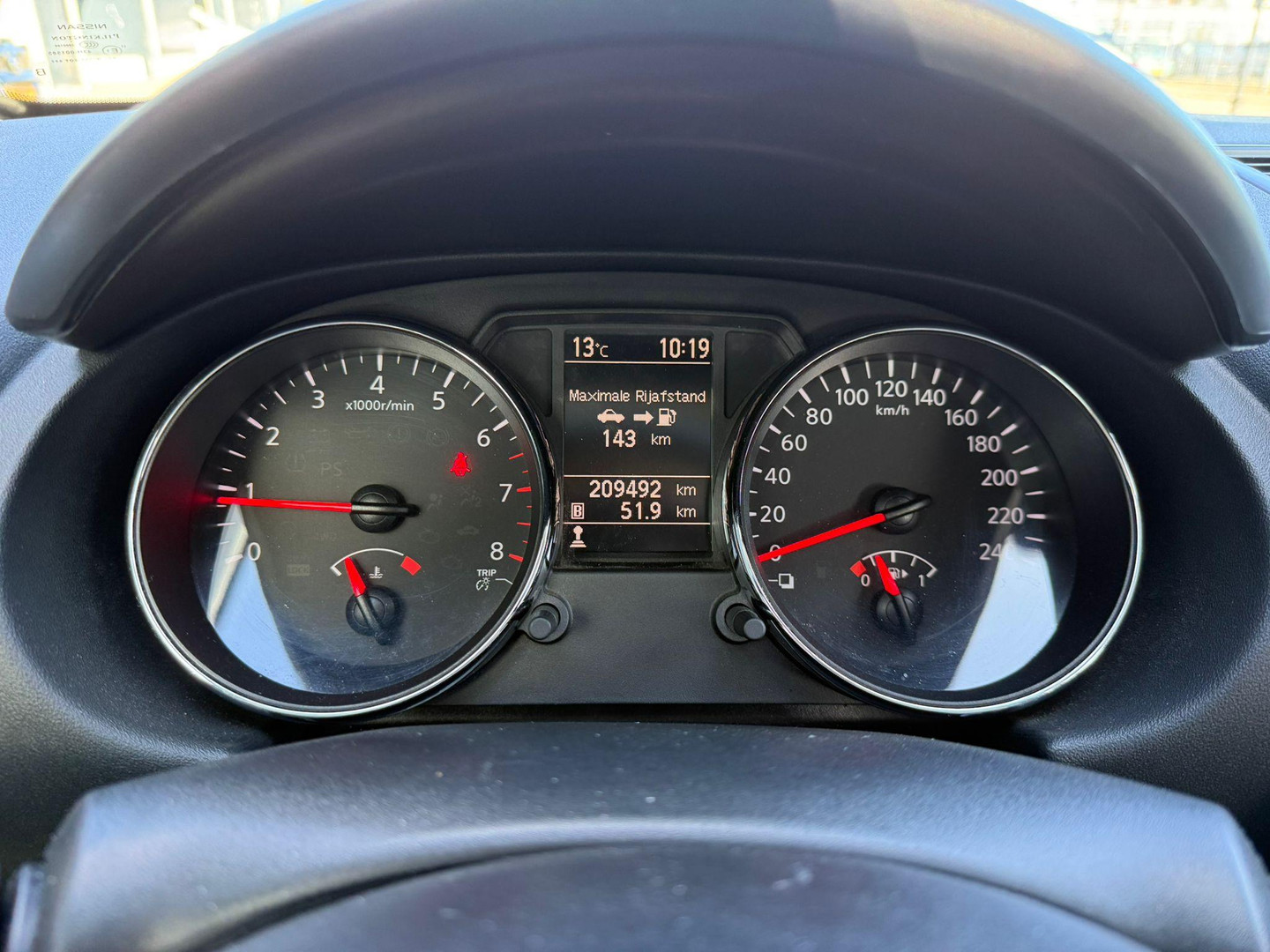 Nissan Nissan