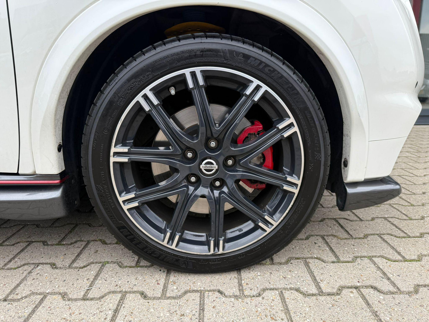 Nissan Nissan