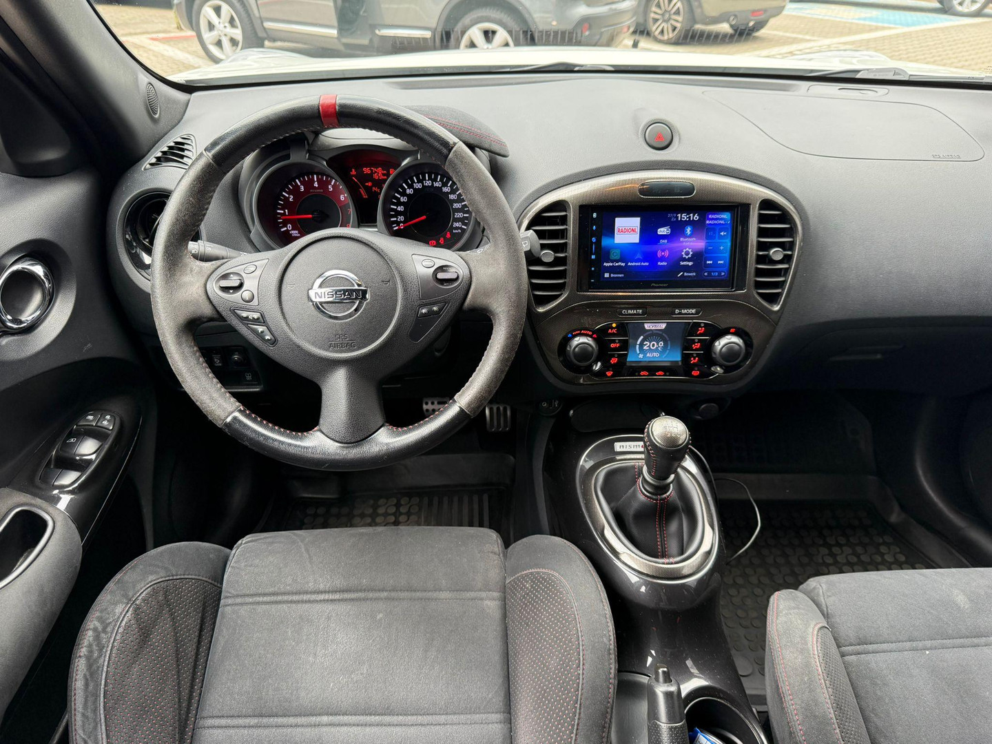 Nissan Nissan