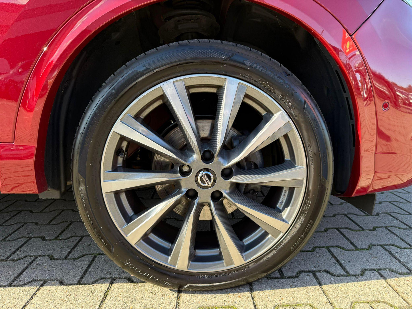 Nissan Nissan