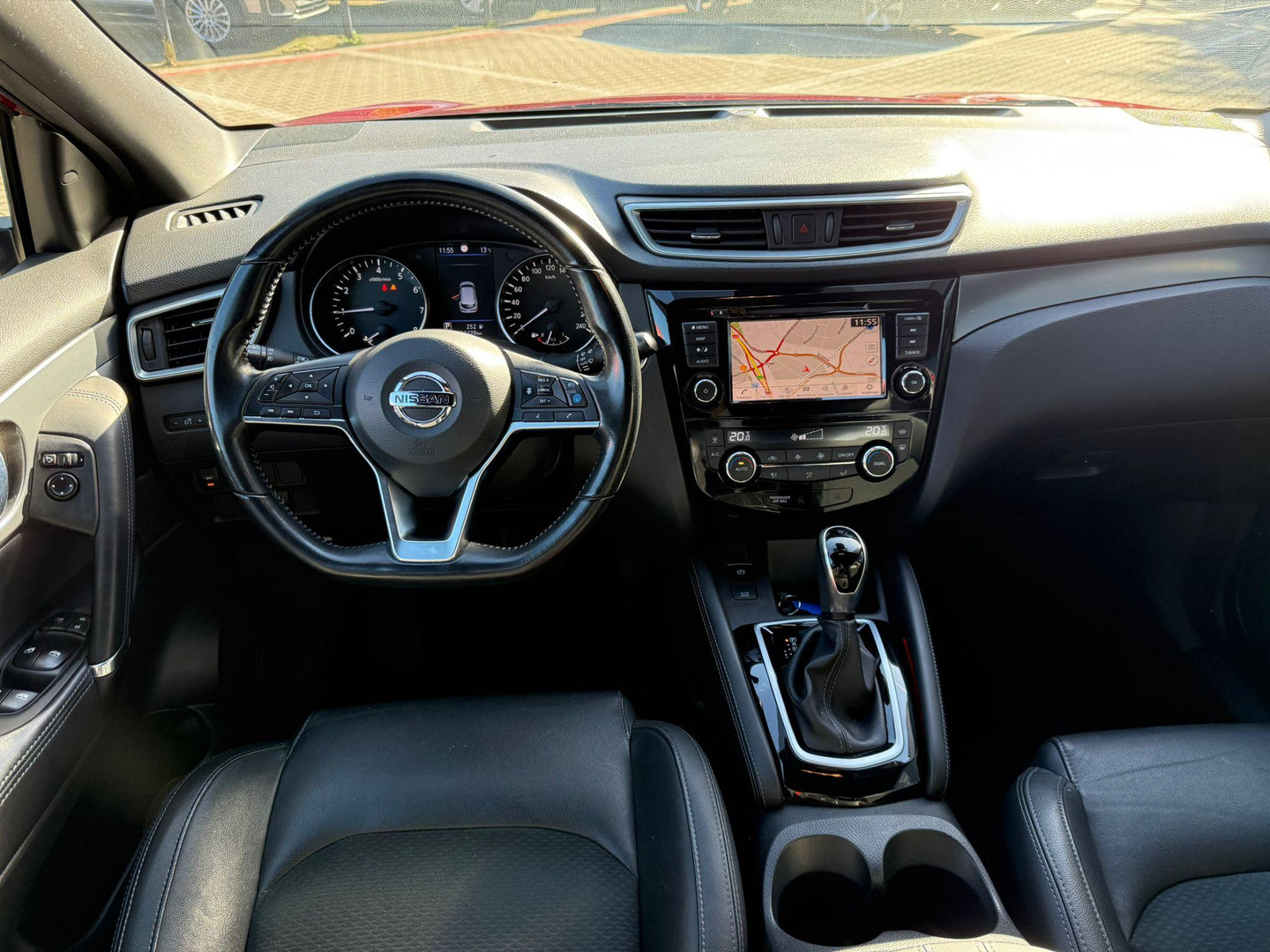 Nissan Nissan