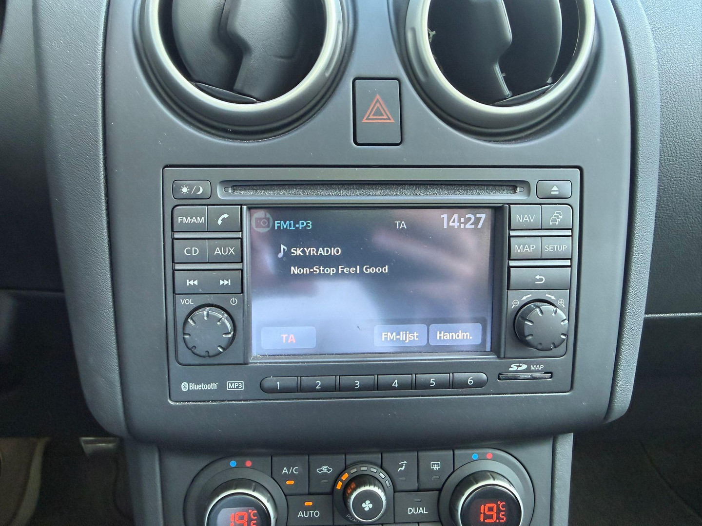 Nissan Nissan