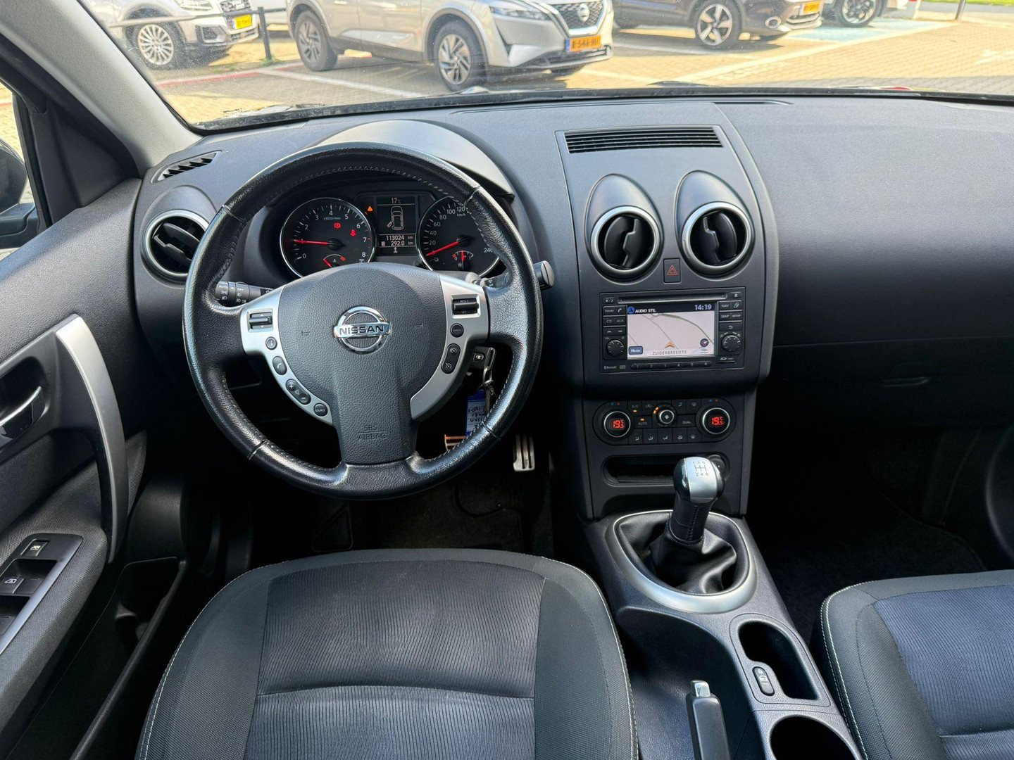 Nissan Nissan