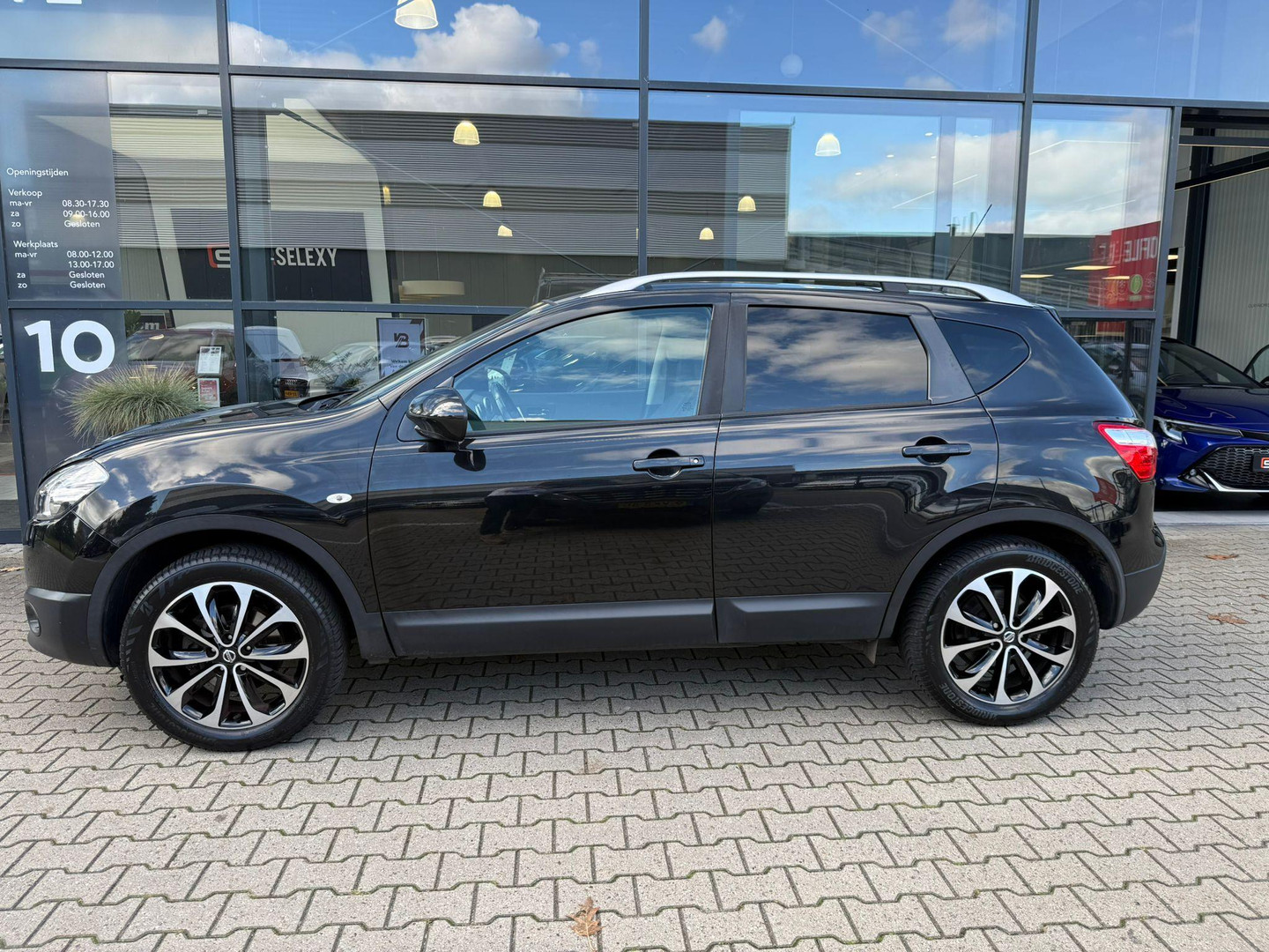 Nissan Nissan