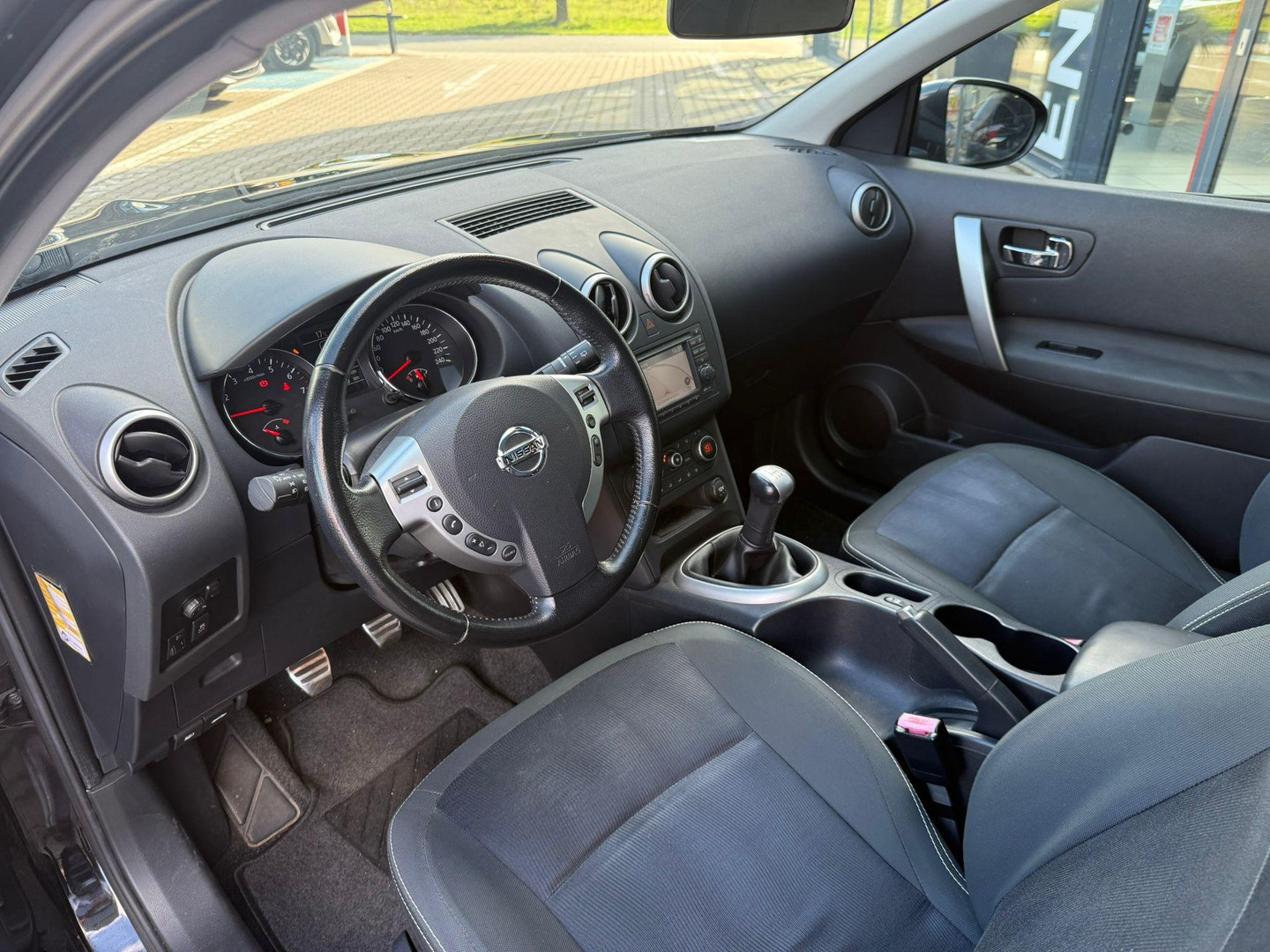 Nissan Nissan