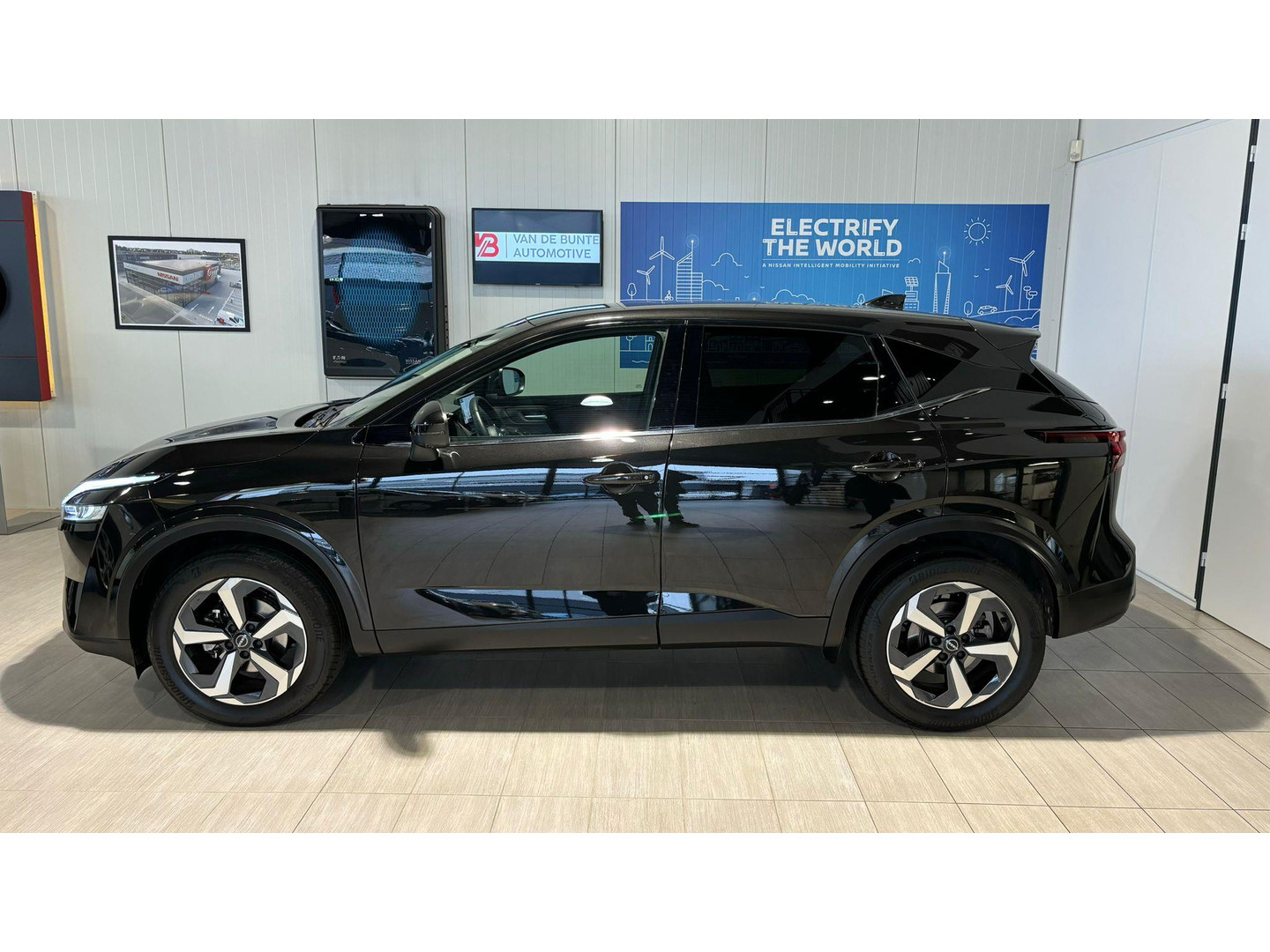 Nissan Nissan