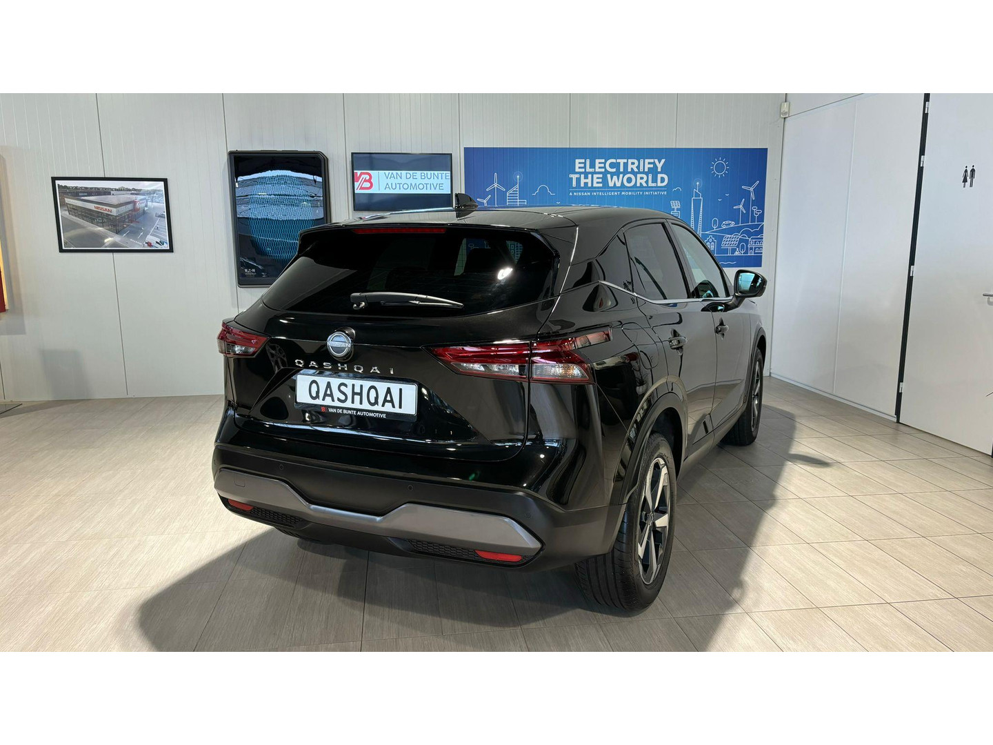 Nissan Nissan