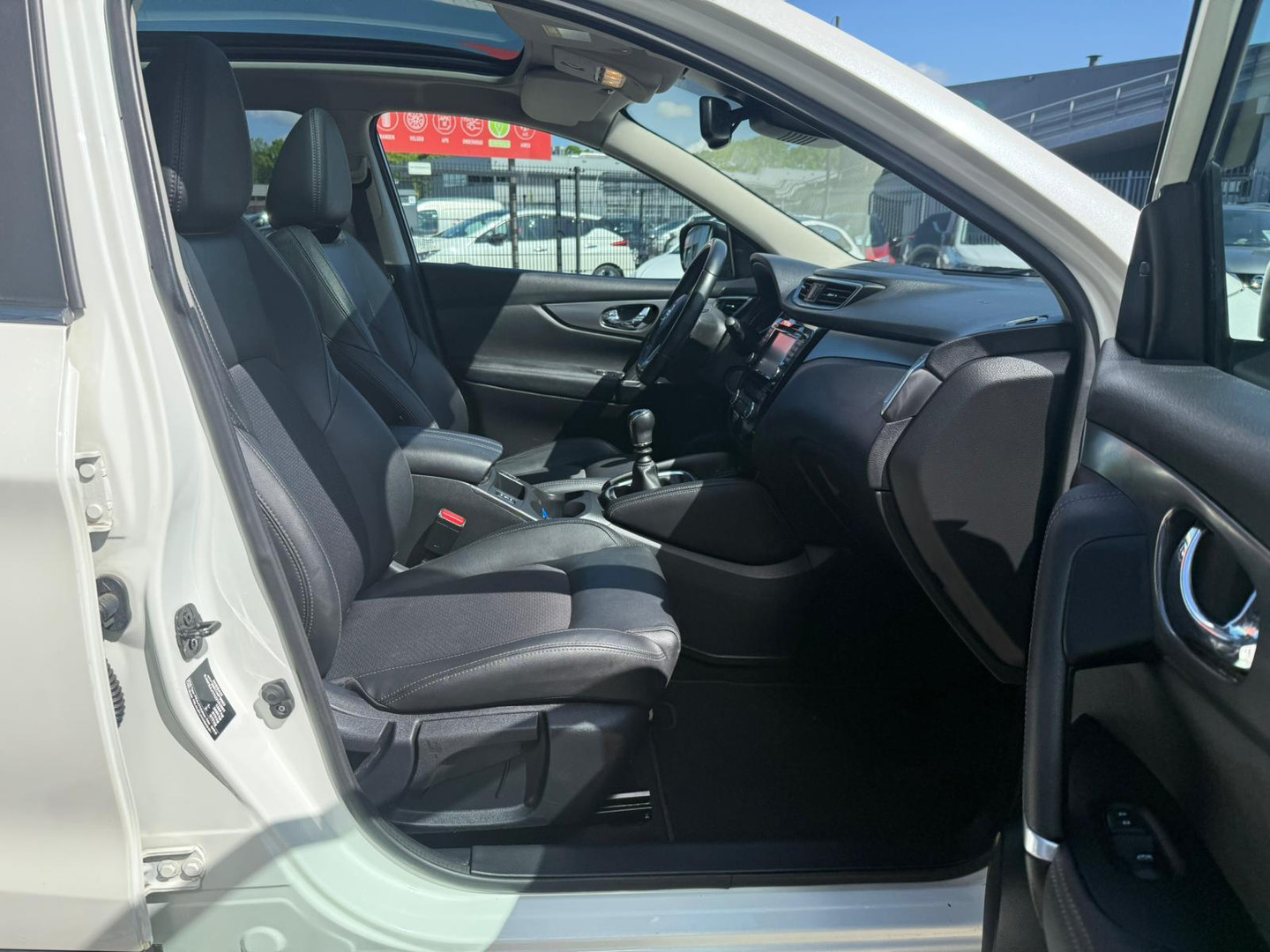 Nissan Nissan
