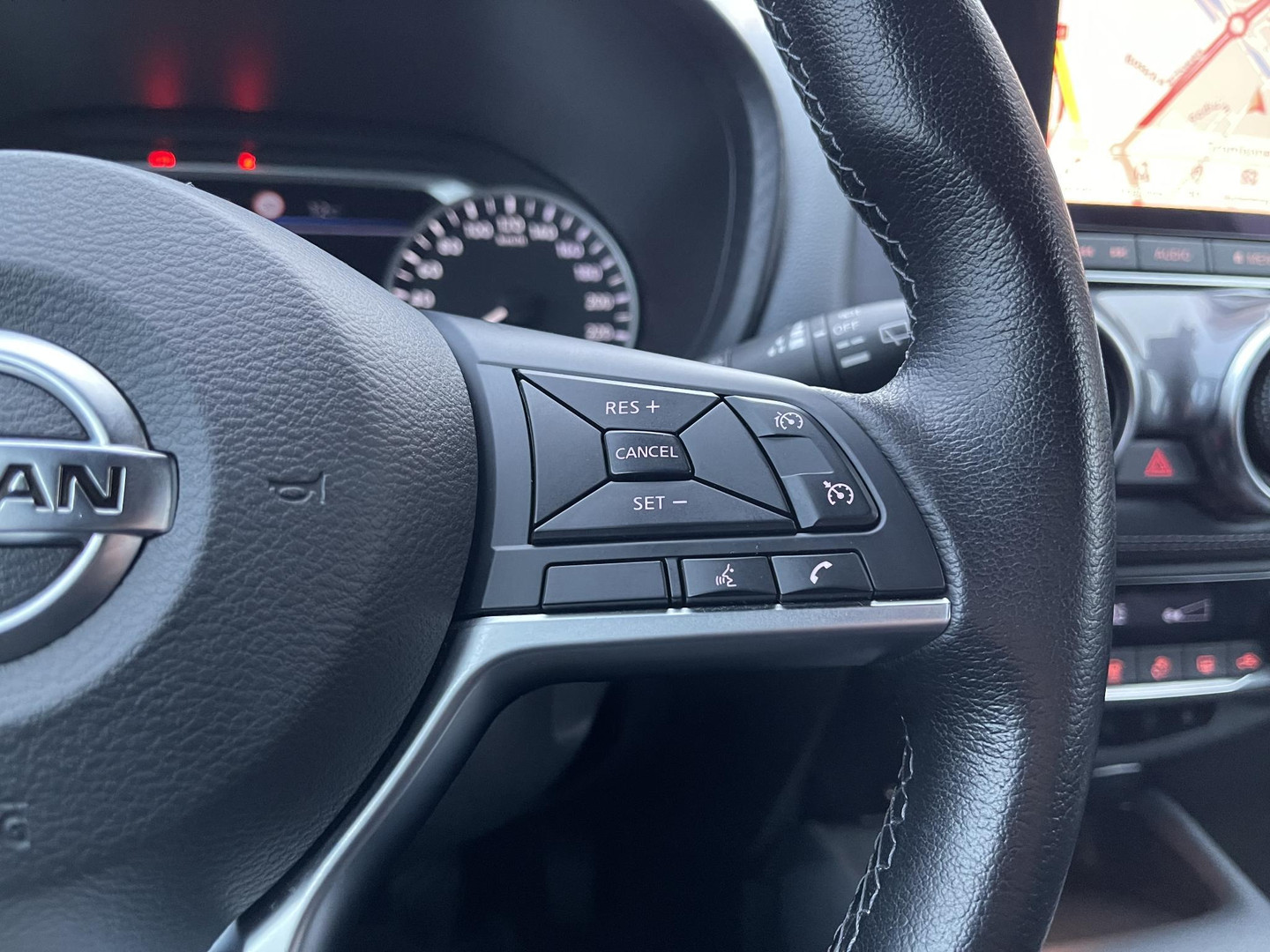 Nissan Nissan