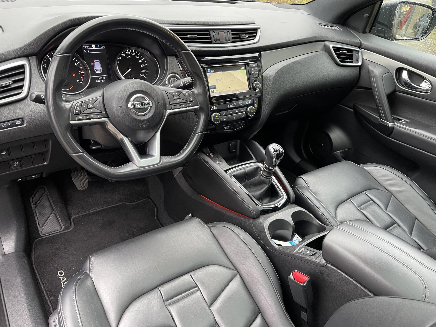 Nissan Nissan