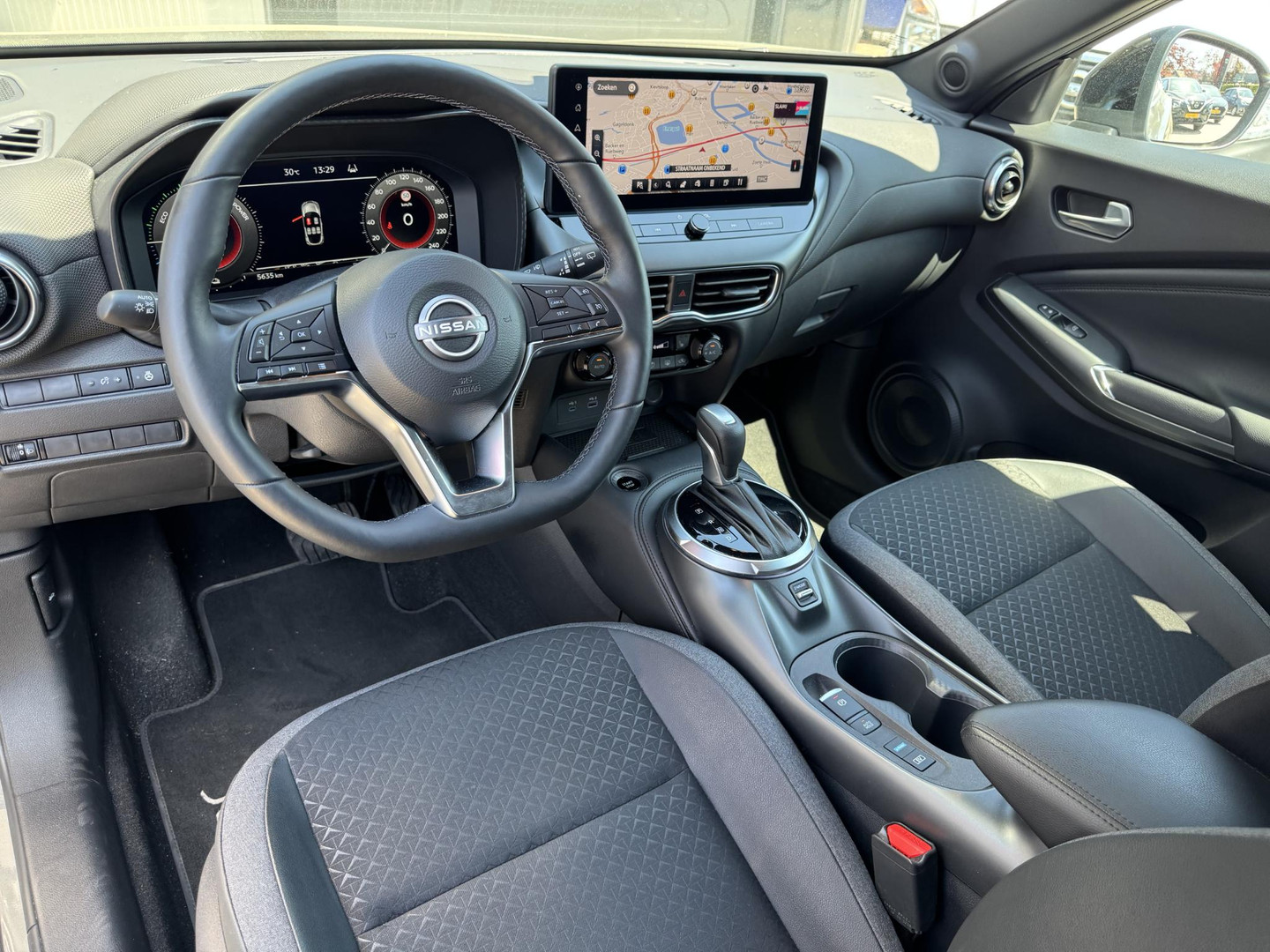 Nissan Nissan