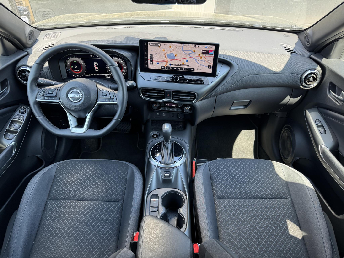 Nissan Nissan